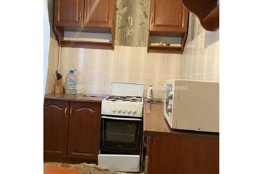 Продам квартиру, Тракторостроителей просп. , 1 кім., 34 м², косметический ремонт 