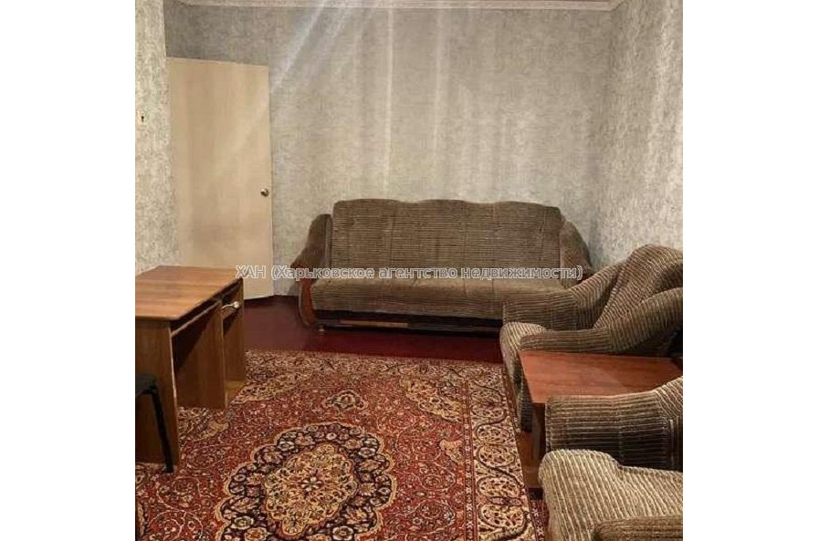 Продам квартиру, Тракторостроителей просп. , 1 кім., 34 м², косметический ремонт 