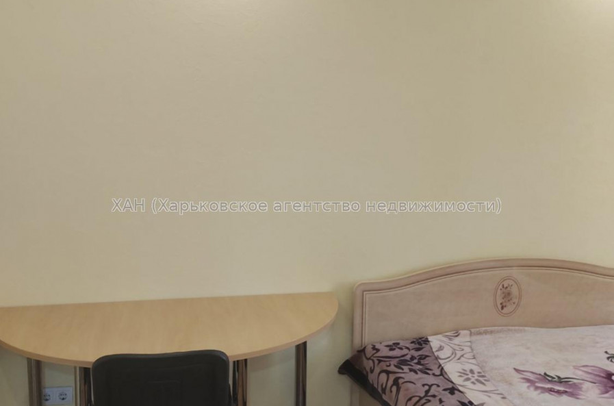Продам квартиру, Юри Зойфера ул. , 3  ком., 80 м², косметический ремонт 