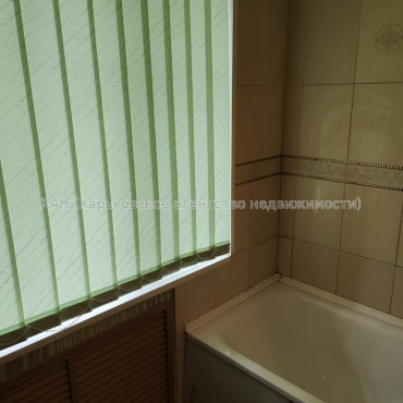 Продам квартиру, Юри Зойфера ул. , 3 кім., 80 м², косметический ремонт 