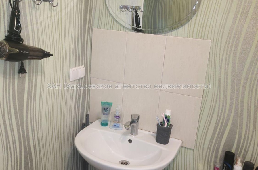 Продам квартиру, Юри Зойфера ул. , 3  ком., 80 м², косметический ремонт 