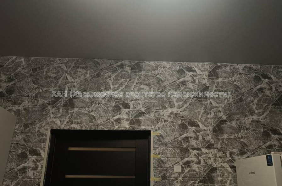 Продам квартиру, Юри Зойфера ул. , 3 кім., 80 м², косметический ремонт 