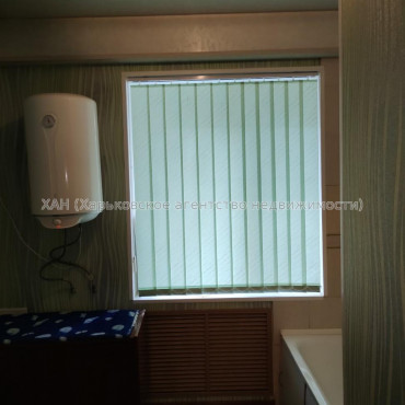 Продам квартиру, Юри Зойфера ул. , 3 кім., 80 м², косметический ремонт 