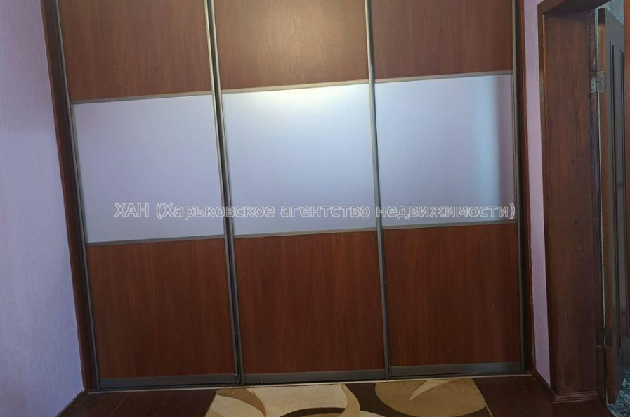 Продам квартиру, Юри Зойфера ул. , 3 кім., 80 м², косметический ремонт 