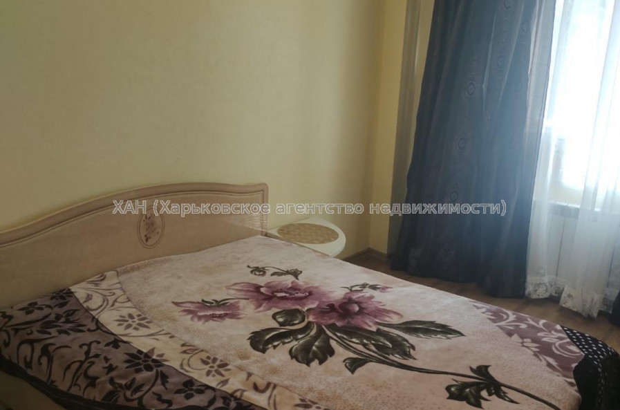 Продам квартиру, Юри Зойфера ул. , 3  ком., 80 м², косметический ремонт 