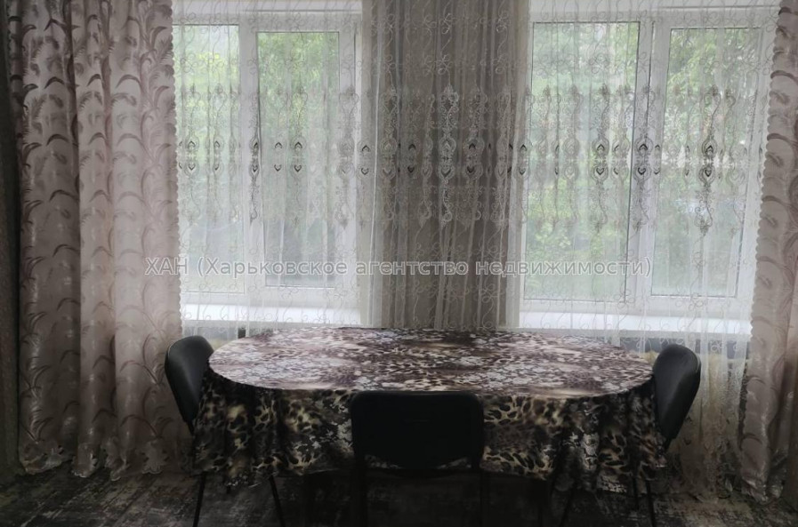 Продам квартиру, Юри Зойфера ул. , 3  ком., 80 м², косметический ремонт 
