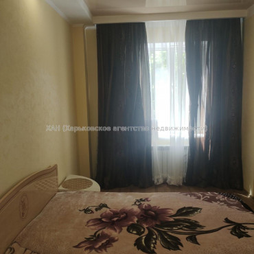 Продам квартиру, Юри Зойфера ул. , 3  ком., 80 м², косметический ремонт 