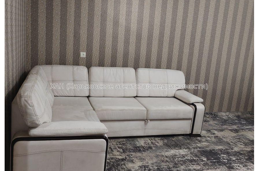 Продам квартиру, Юри Зойфера ул. , 3 кім., 80 м², косметический ремонт 