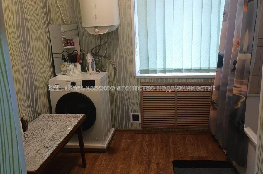 Продам квартиру, Юри Зойфера ул. , 3 кім., 80 м², косметический ремонт 