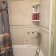 Продам квартиру, Юри Зойфера ул. , 3 кім., 80 м², косметический ремонт 