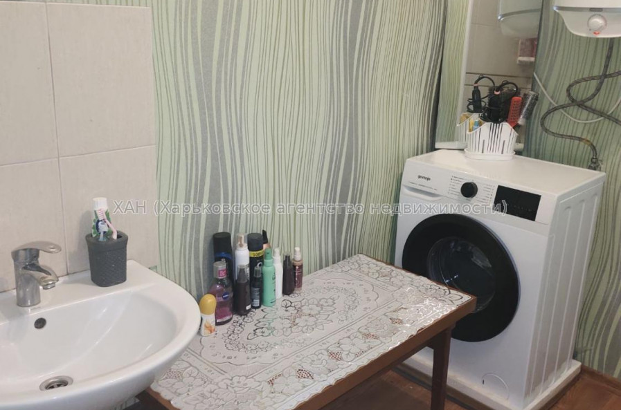 Продам квартиру, Юри Зойфера ул. , 3  ком., 80 м², косметический ремонт 