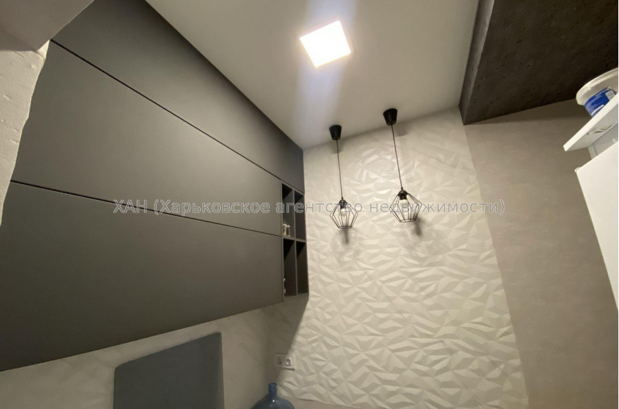 Продам квартиру, Героев Харькова просп. , 3 кім., 88 м², капитальный ремонт 
