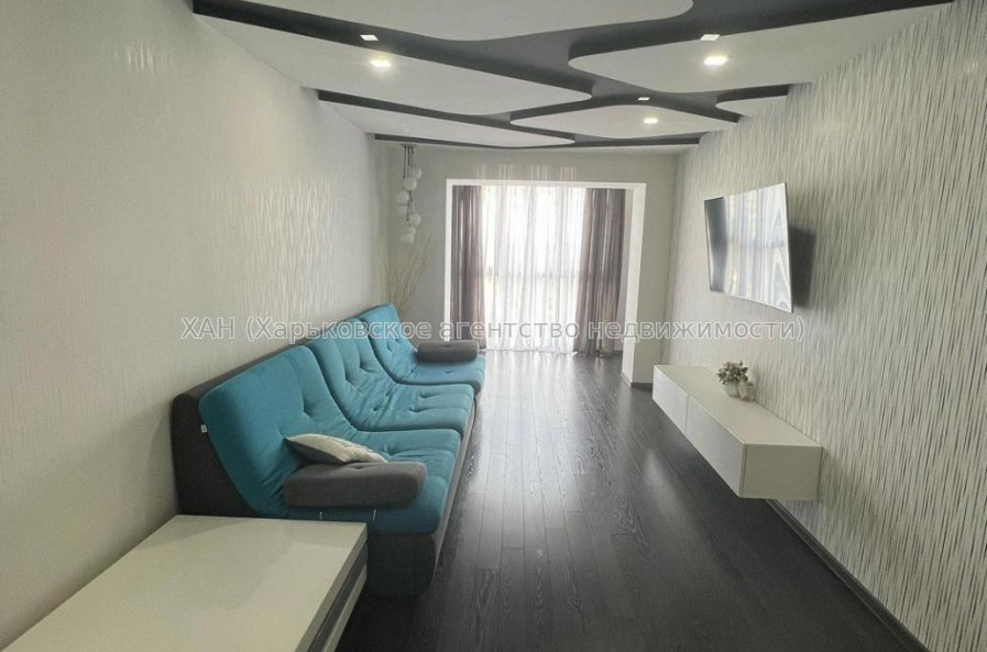 Продам квартиру, Героев Харькова просп. , 3 кім., 88 м², капитальный ремонт 