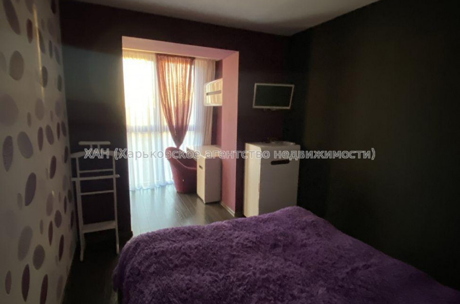 Продам квартиру, Героев Харькова просп. , 3 кім., 88 м², капитальный ремонт 