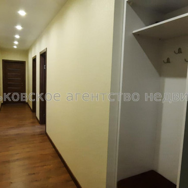Продам квартиру, Льва Ландау просп. , 52 , 3  ком., 75.60 м², капитальный ремонт 