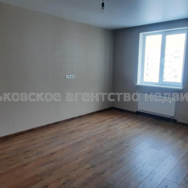 Продам квартиру, Льва Ландау просп. , 52 , 3  ком., 75.60 м², капитальный ремонт 