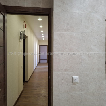 Продам квартиру, Льва Ландау просп. , 52 , 3  ком., 75.60 м², капитальный ремонт 