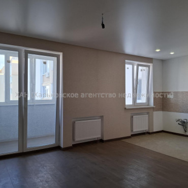 Продам квартиру, Льва Ландау просп. , 52 , 3  ком., 75.60 м², капитальный ремонт 