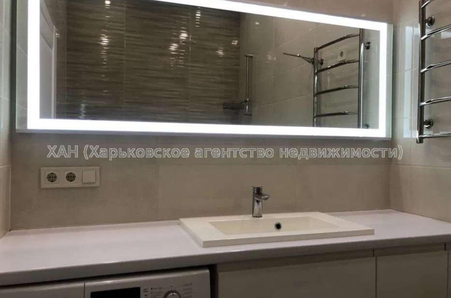 Продам квартиру, Студенческая ул. , 3 кім., 67 м², авторский дизайн 