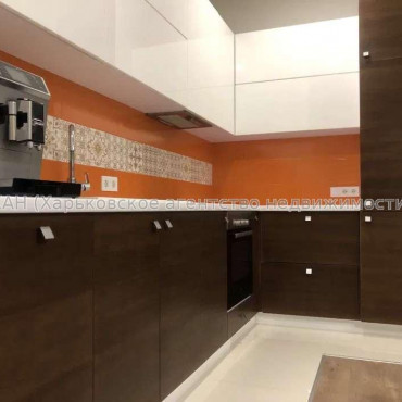 Продам квартиру, Студенческая ул. , 3 кім., 67 м², авторский дизайн 