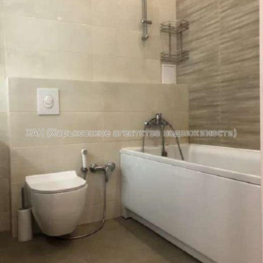 Продам квартиру, Студенческая ул. , 3 кім., 67 м², авторский дизайн 