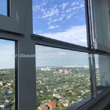 Продам квартиру, Студенческая ул. , 3 кім., 67 м², авторский дизайн 