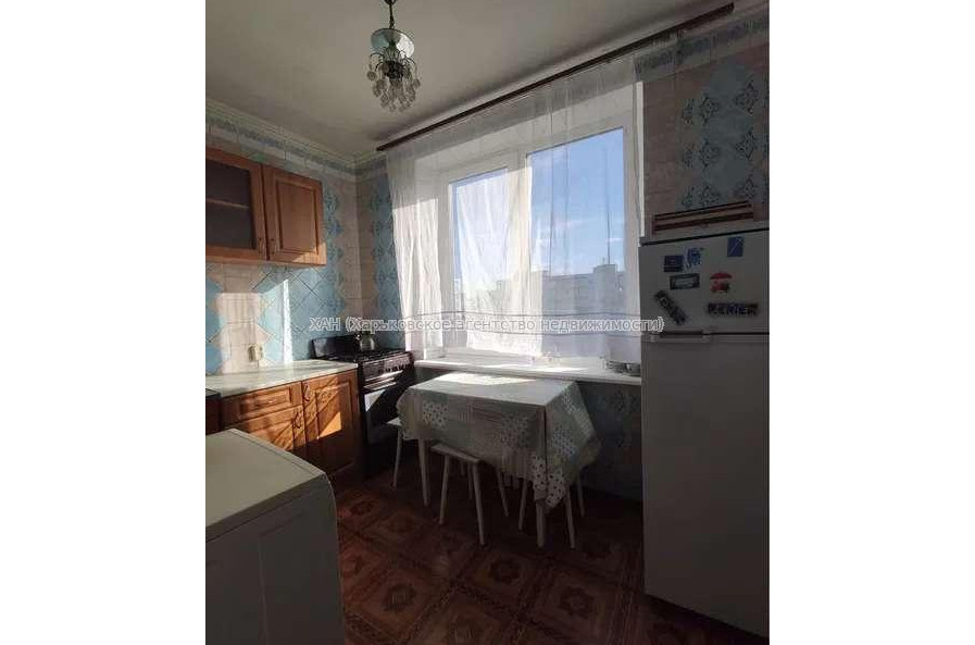 Продам квартиру, Гвардейцев Широнинцев ул. , 2  ком., 46 м², косметический ремонт 