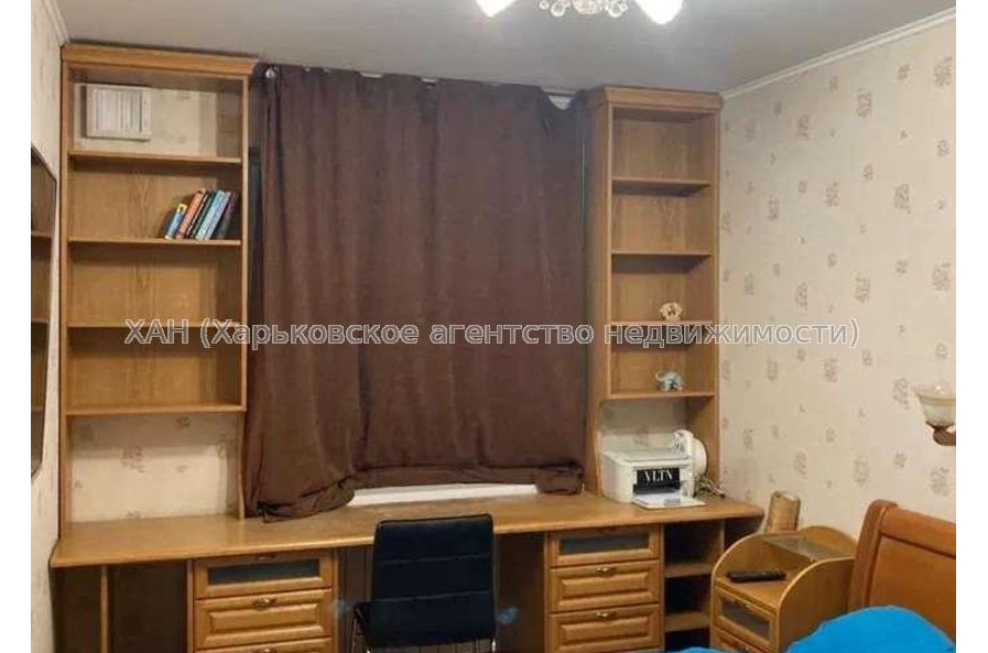 Продам квартиру, Авиационная ул. , 2 кім., 53 м², косметический ремонт 