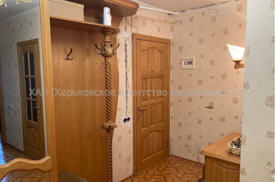 Продам квартиру, Авиационная ул. , 2 кім., 53 м², косметический ремонт 