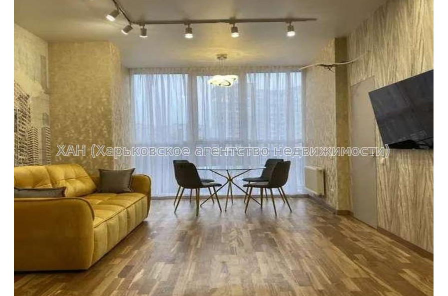 Продам квартиру, Европейская ул. , 2  ком., 59 м², авторский дизайн 