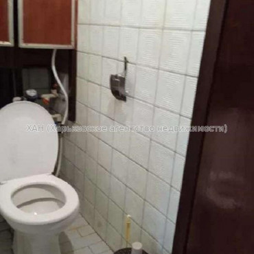 Продам квартиру, Людвига Свободы просп. , 1 кім., 15.10 м², косметический ремонт 