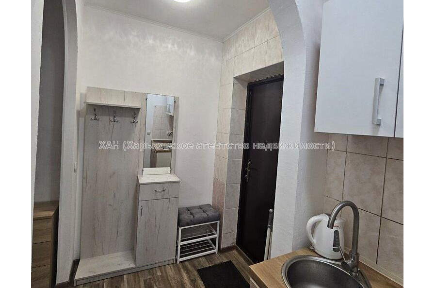 Продам квартиру, Фисановича ул. , 1  ком., 30 м², евроремонт 