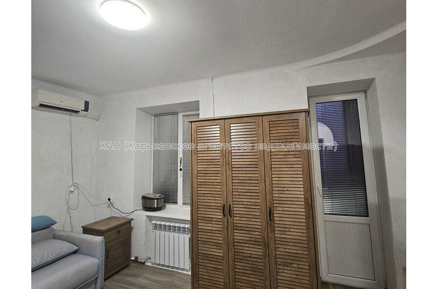 Продам квартиру, Фисановича ул. , 1  ком., 30 м², евроремонт 