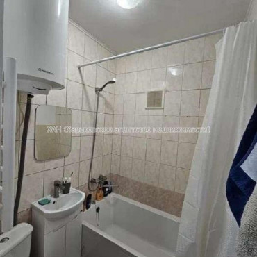 Продам квартиру, Фисановича ул. , 1 кім., 30 м², евроремонт 