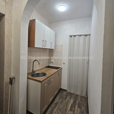 Продам квартиру, Фисановича ул. , 1 кім., 30 м², евроремонт 