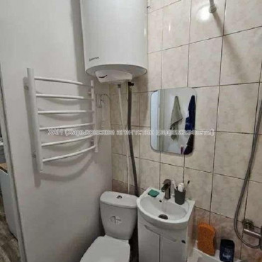 Продам квартиру, Фисановича ул. , 1 кім., 30 м², евроремонт 