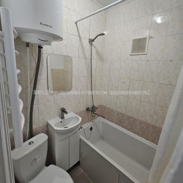 Продам квартиру, Фисановича ул. , 1 кім., 30 м², евроремонт 