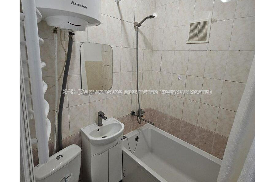 Продам квартиру, Фисановича ул. , 1  ком., 30 м², евроремонт 