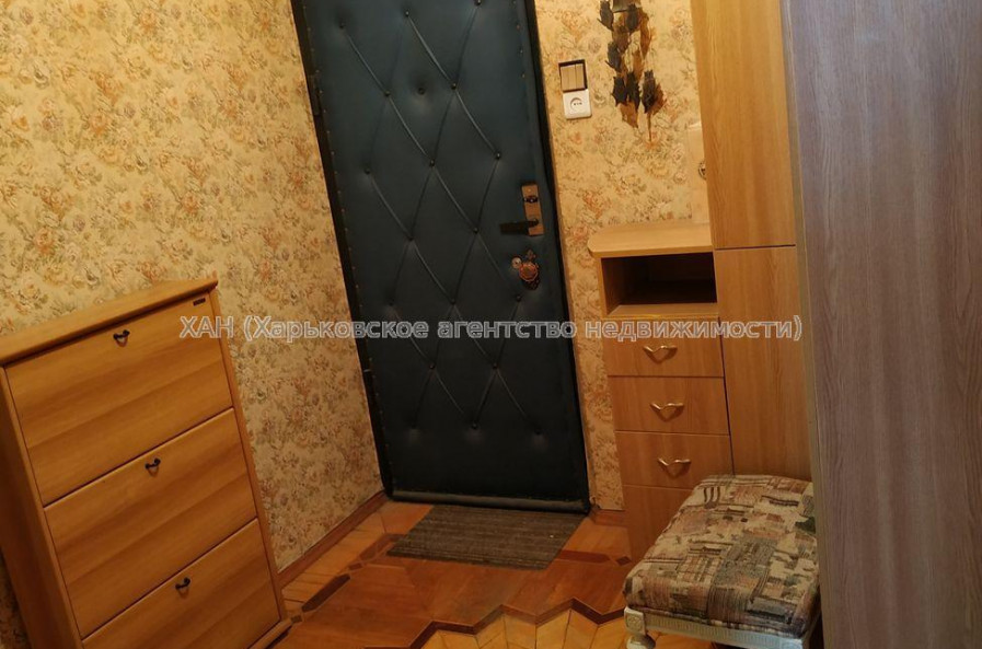 Продам квартиру, Соборности Украины ул. , 3  ком., 72 м², косметический ремонт 