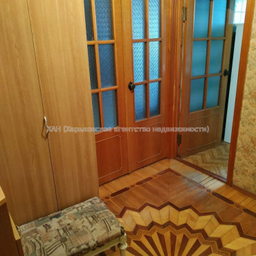 Продам квартиру, Соборности Украины ул. , 3  ком., 72 м², косметический ремонт 