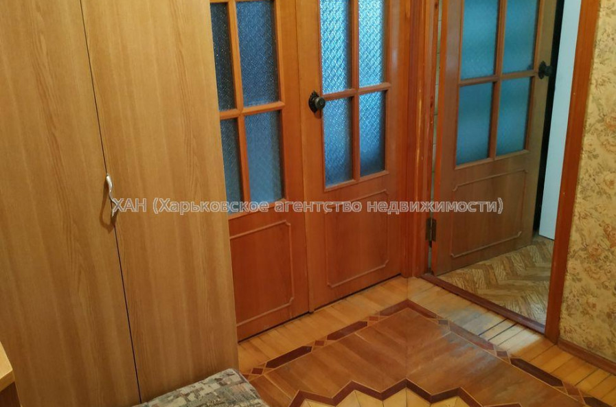 Продам квартиру, Соборности Украины ул. , 3  ком., 72 м², косметический ремонт 