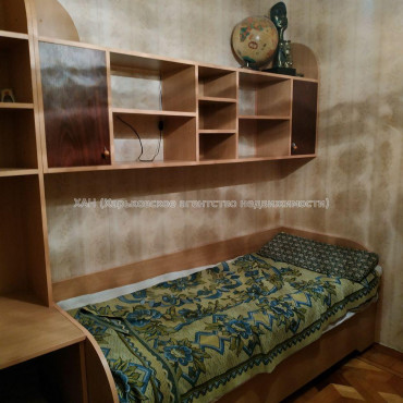 Продам квартиру, Соборности Украины ул. , 3  ком., 72 м², косметический ремонт 