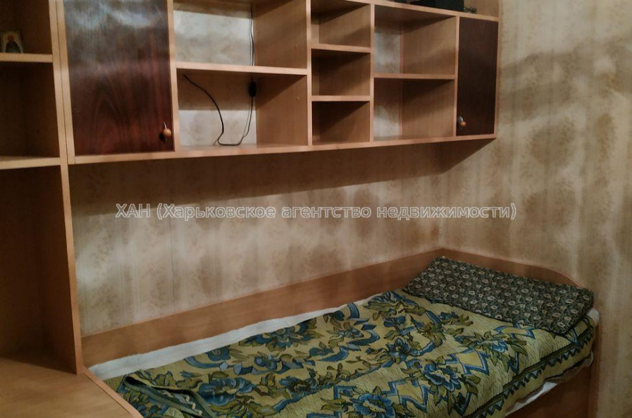 Продам квартиру, Соборности Украины ул. , 3  ком., 72 м², косметический ремонт 