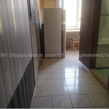 Продам квартиру, Победы просп. , 1 кім., 33 м², косметический ремонт 