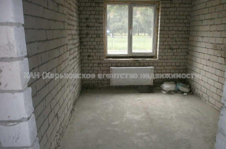 Продам квартиру, Мира ул. , 1 кім., 41 м², без внутренних работ 