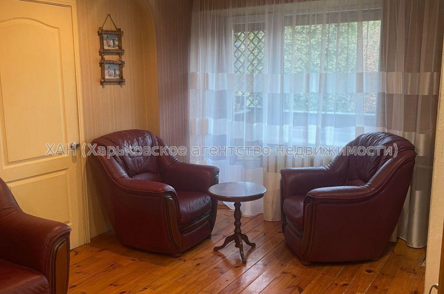 Продам квартиру, 23 Августа ул. , 2  ком., 44 м², капитальный ремонт 