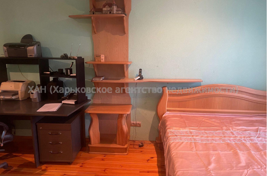 Продам квартиру, 23 Августа ул. , 2  ком., 44 м², капитальный ремонт 