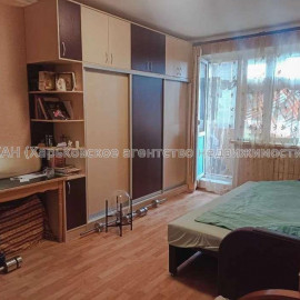 Продам квартиру, Деревянко ул. , 2 кім., 51 м², косметический ремонт