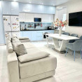 Продам квартиру, Льва Ландау просп. , 3 кім., 58 м², евроремонт 