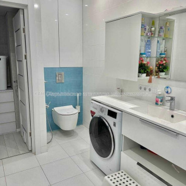 Продам квартиру, Льва Ландау просп. , 3 кім., 58 м², евроремонт 